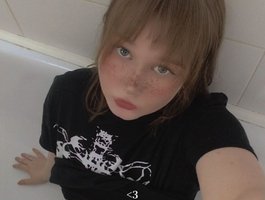 EmmaWise2211 live stream preview